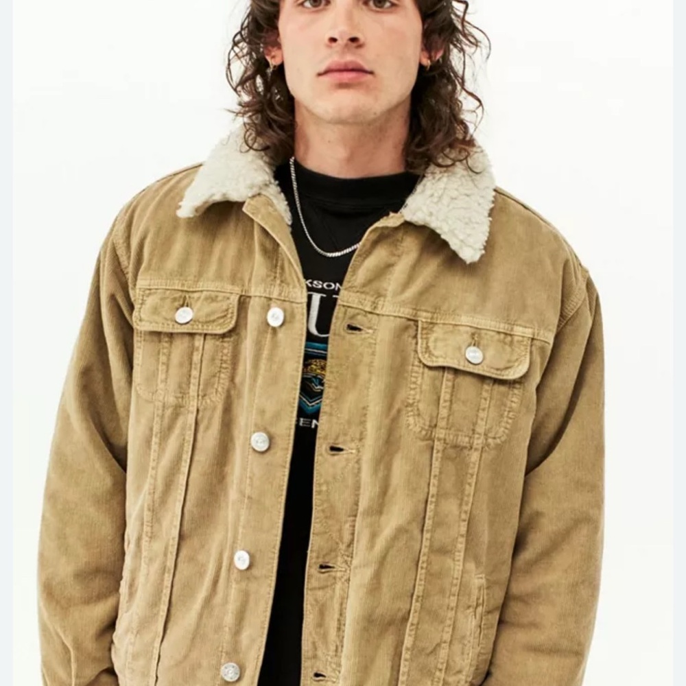 BDG Sherpa-Lined Corduroy Trucker Jacket – Tan (Size Large)